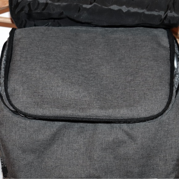 A Picnic Time brand OTG Traverse Backpack Cooler Hiking Backpack - Picture 10 of 12